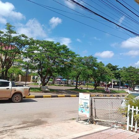 Green Garden Guesthouse Kampot Esterno foto
